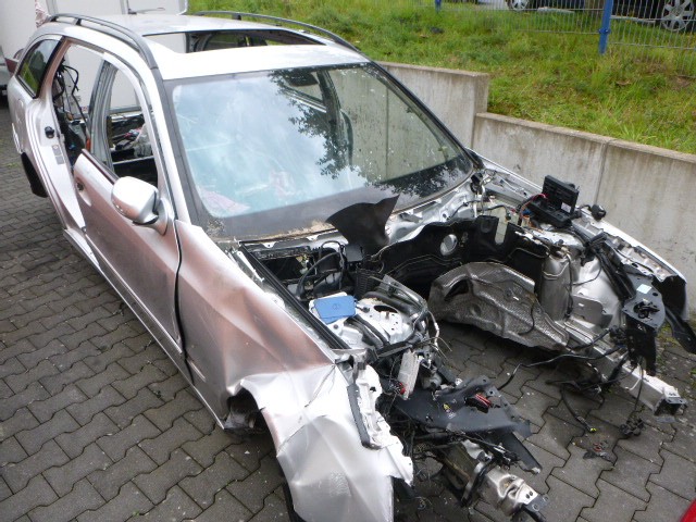 2008 Karosserie Karosse Defekt Benz E-Klasse S211 350 CGI 3,5 272.985 DE242590